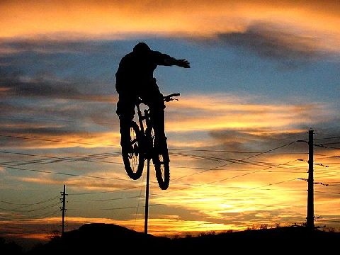 mikedonehander.jpg - Junbao - biking66.com